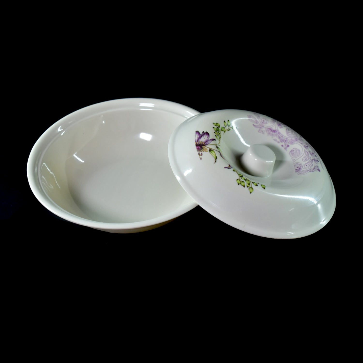 Premium Tableware 32 Pc For Serving Food Stuffs And Items.